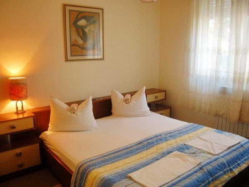 Apartments Cala Biograd Na Moru Luaran gambar